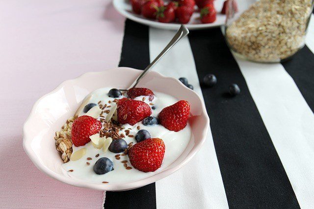 jahody v jogurtu - Překvapivé zdravotní přínosy jahod