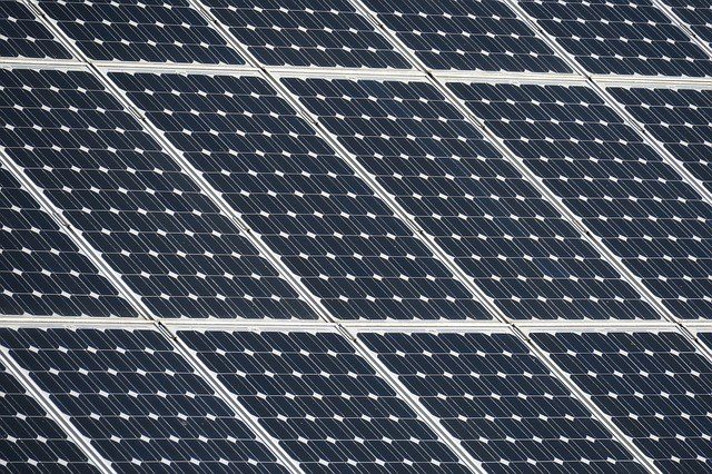 prirodni energie - Solární panely na garáži: Dá se na nich vydělat