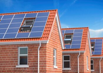 stresni solarni panely