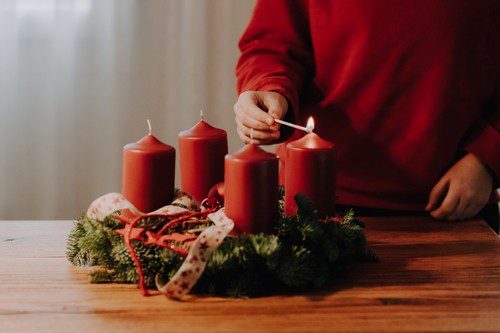 adventni venec - Vánoční zvyky, které se netýkají jen zahrady a rostlin