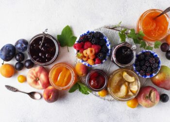 Domácí ovocné džemy a marmelády
