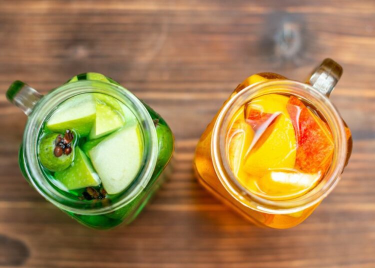 Ovocné nápoje: zdravé zimní alternativy