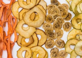 Sušení tropického ovoce pro exotické snacky