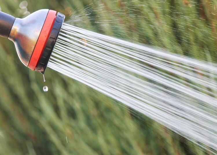 water jet 3611518 1280