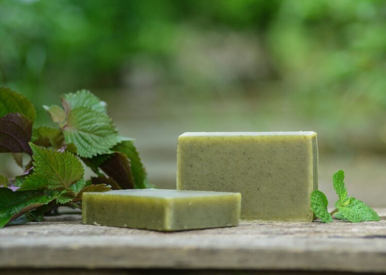 handmade soap 4926841 1280