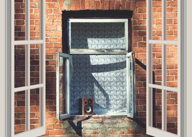 window 1267602 1280