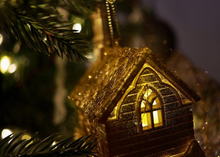 christmas 6896107 1280