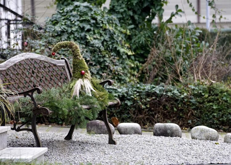 garden gnome 6878676 1280