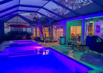 michellemaria pitzel pool 8930782 1280