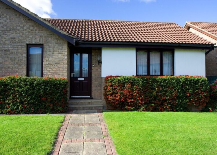publicdomainpictures bungalow 20544 1280