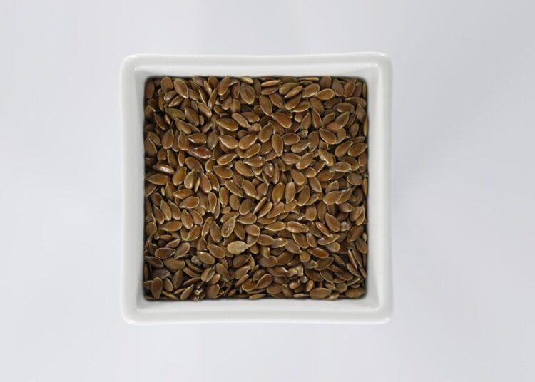 angelicavaihel flaxseeds 6354432 1280