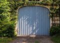 antranias garage 355358 1280