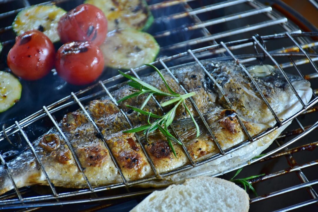 ritae fish 2366925 1280