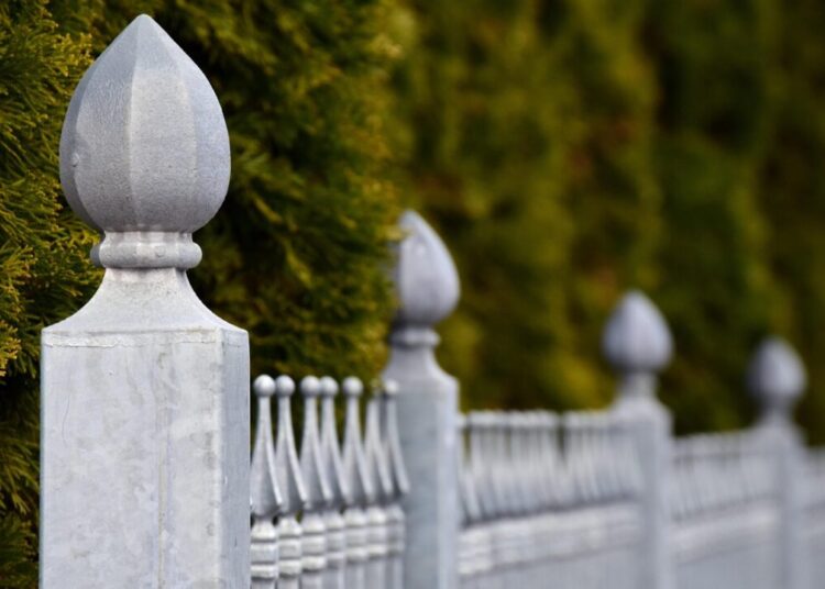 ulleo fence 3046271 1280